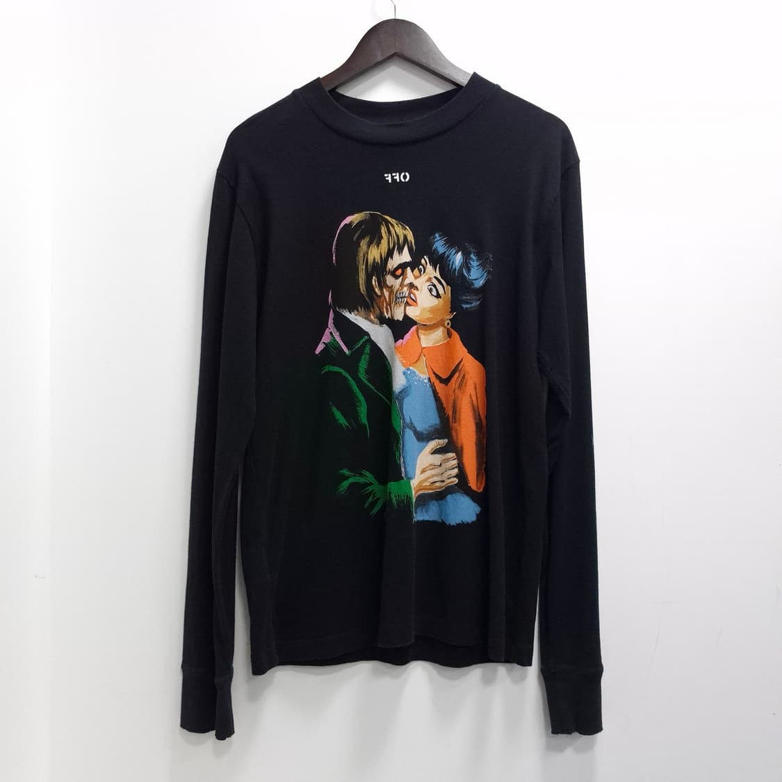 오프화이트 키스 슬림 롱 슬리브 M 상품이미지1