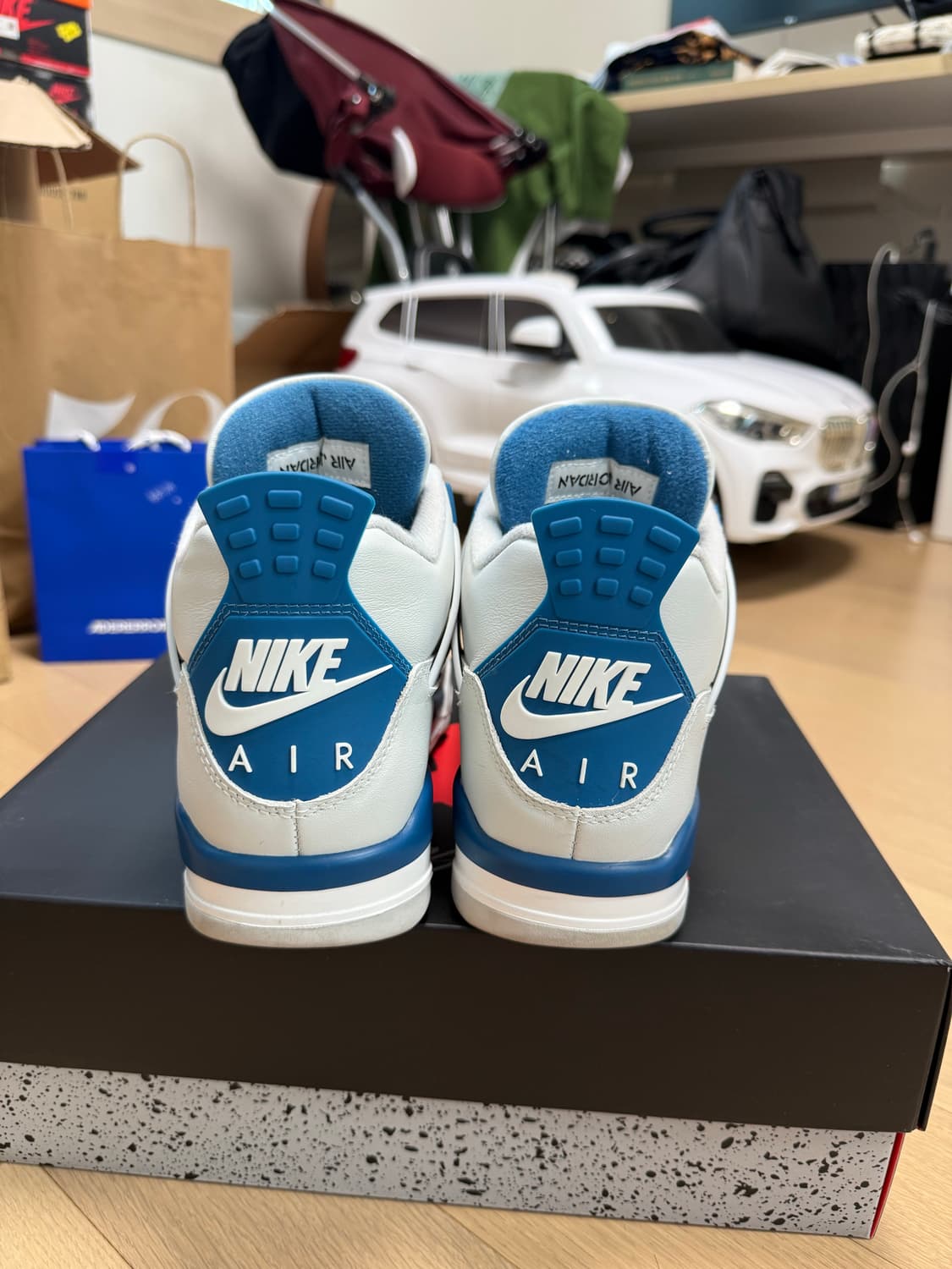 조던 4 인더스트리얼 밀리터리 블루 상품이미지4