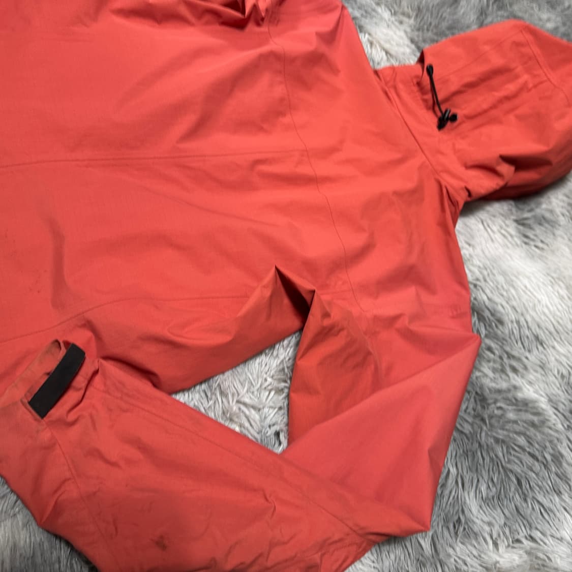 아크테릭스 여성바람막이 S사이즈 상품이미지9