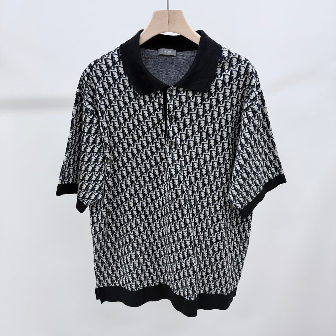 [S+급/L] 디올 오블리크 자카드 반팔 카라티 블랙 상품이미지1