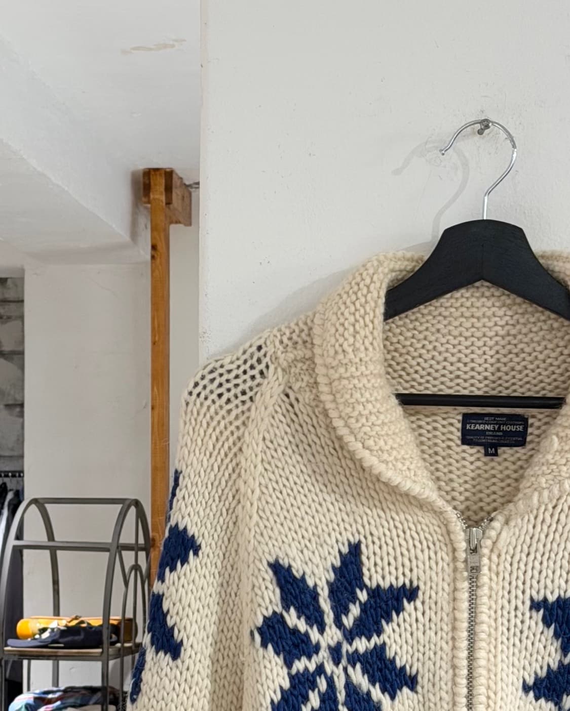 커니 하우스 아이보리 퓨어울 노르딕 코위찬 니트집업 상품이미지2