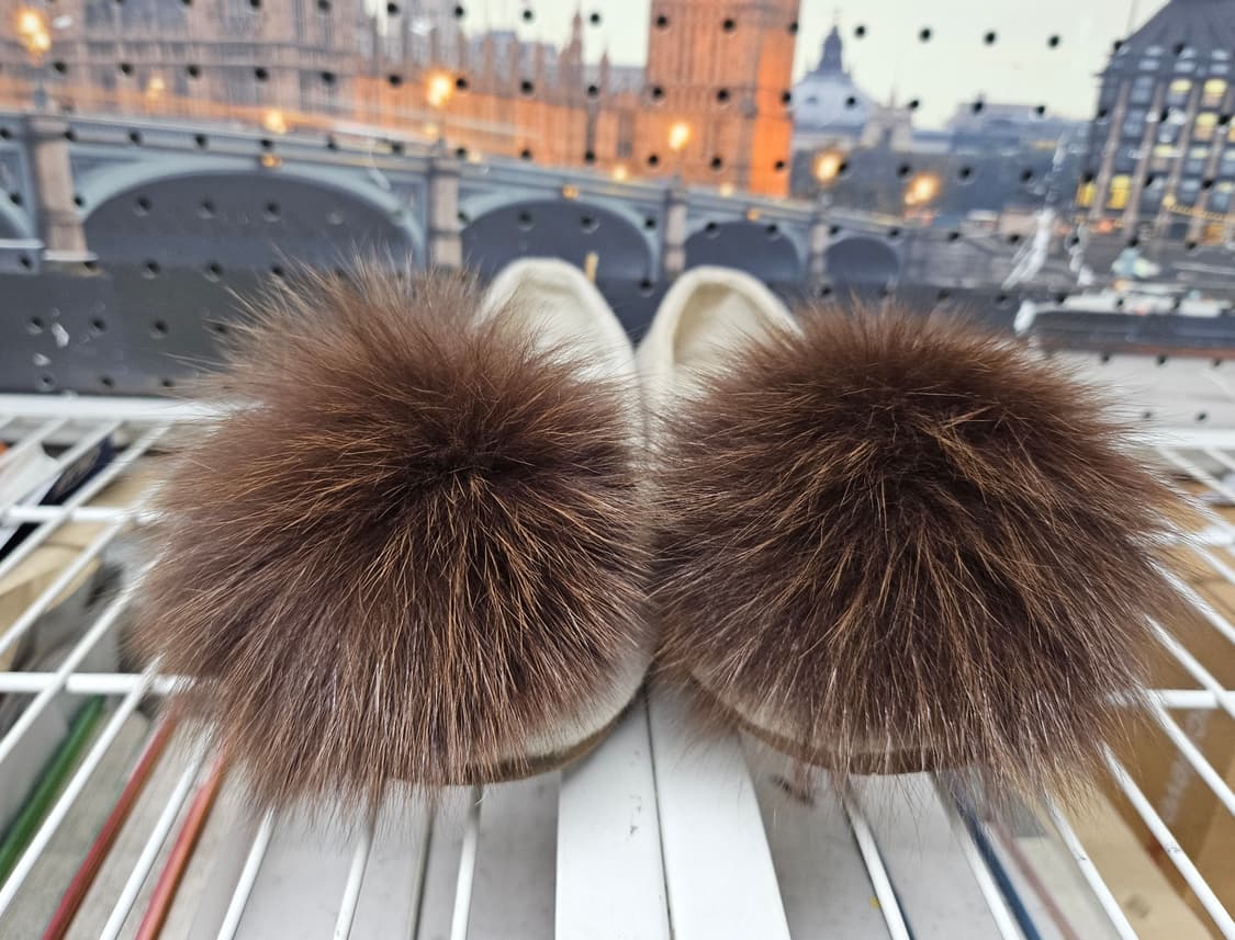 호주 어그 퍼 폼폼 플랫슈즈 215 양모 여성겨울신발 HD21 상품이미지2