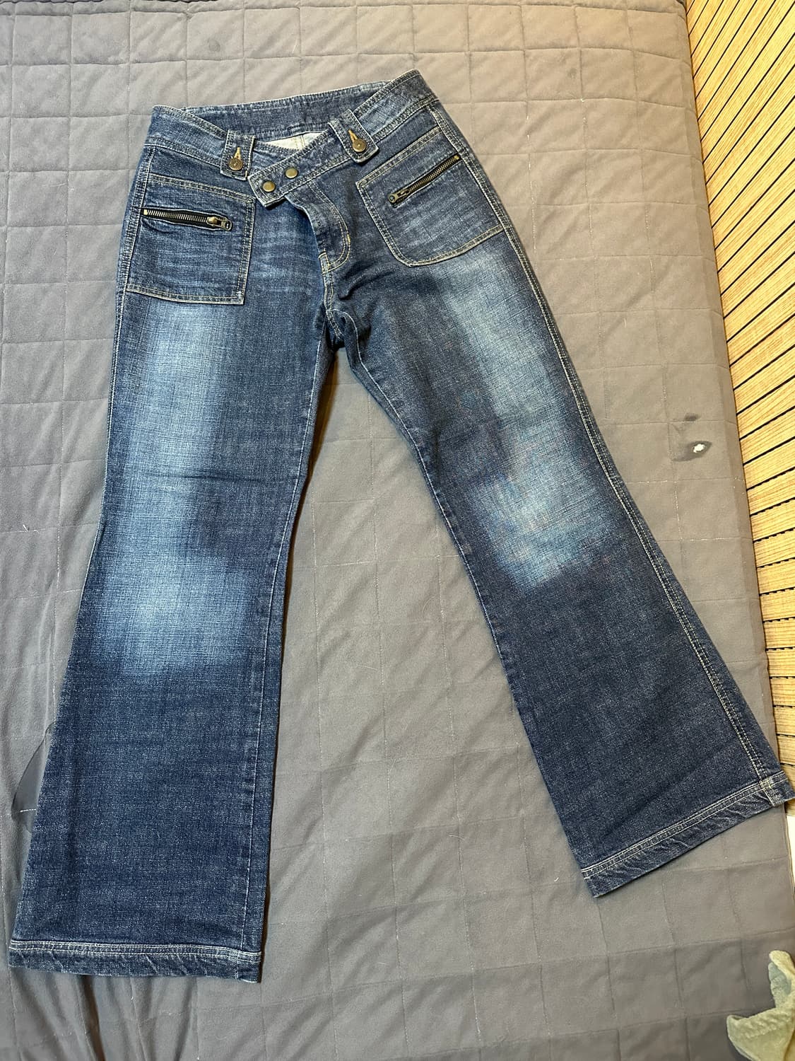 부츠컷 데님 상품이미지1