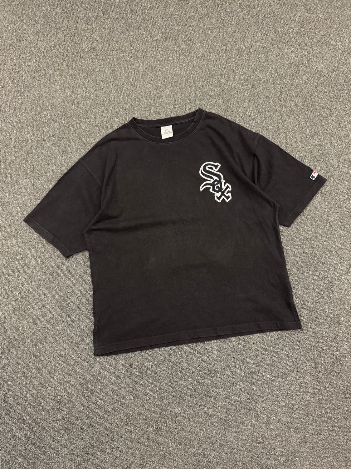 L)Genuine Merchandise 빈티지 화이트 삭스 자수로고 반팔 상품이미지1