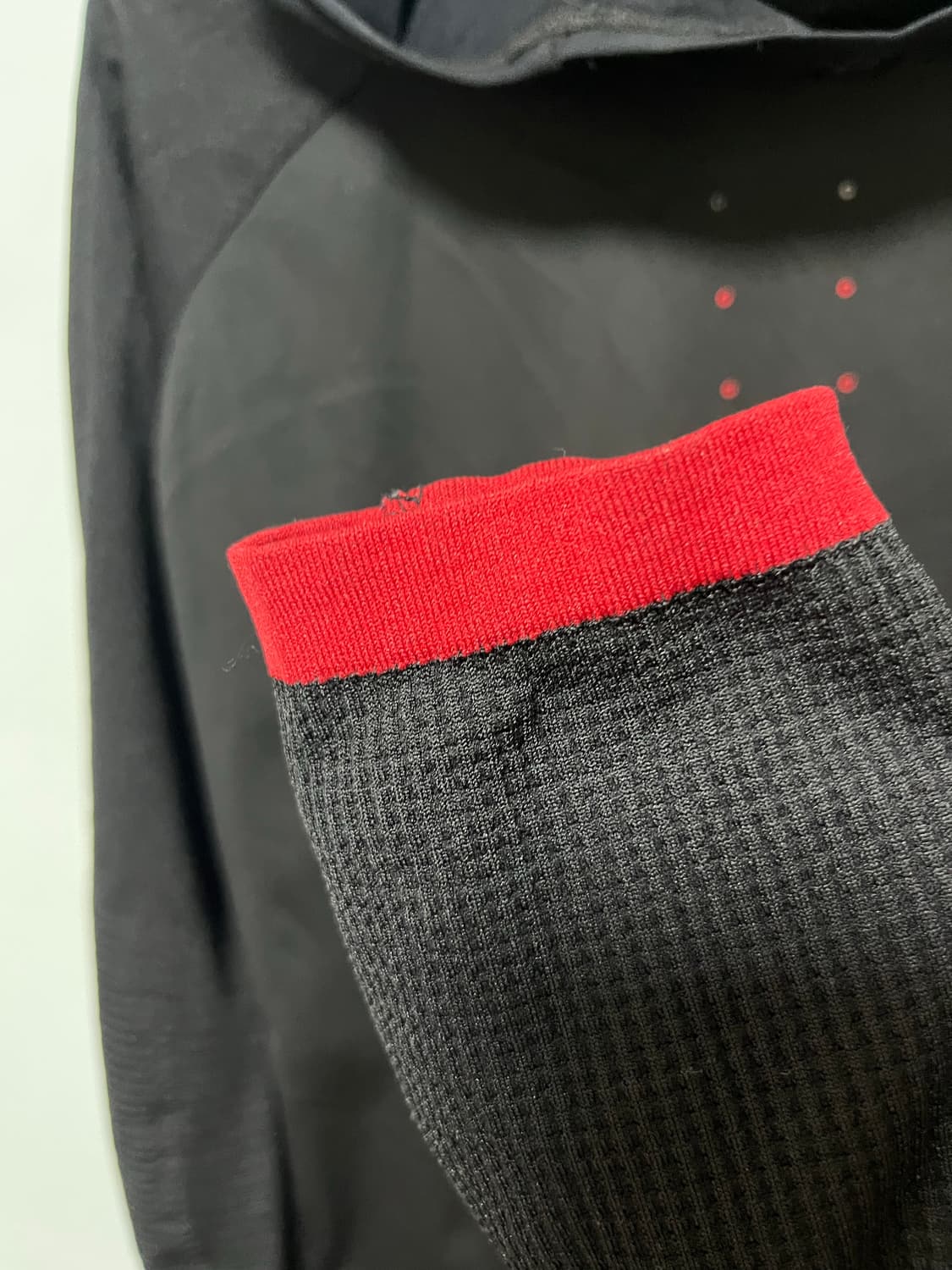 스파이더 블랙 웜업 후드집업 상품이미지4