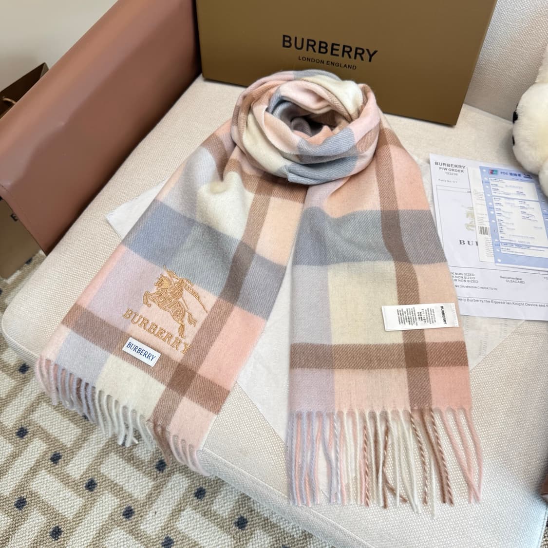 버버리 양면 머플러 램스울 100% 추동 단품
 상품이미지2