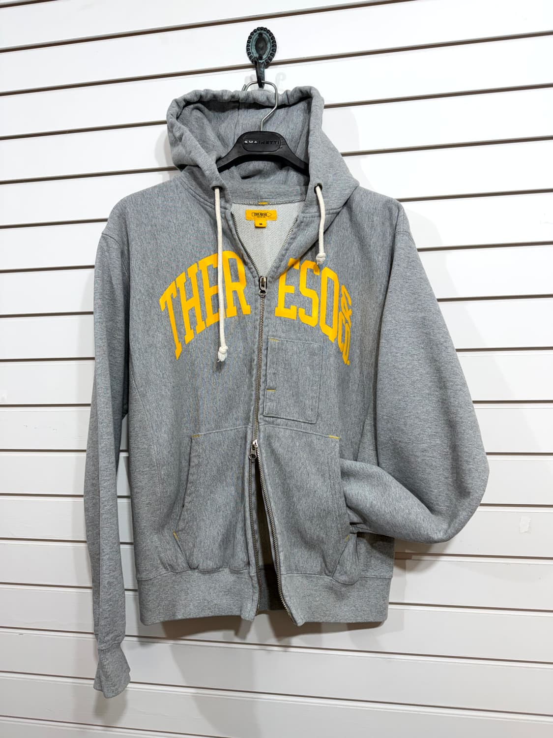 the resq 더레스큐 후드집업 상품이미지1