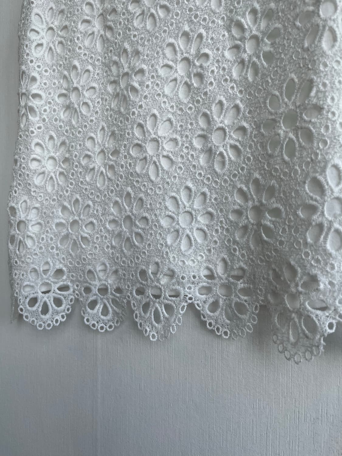 화이트 플로럴 레이스 민소매 상품이미지3