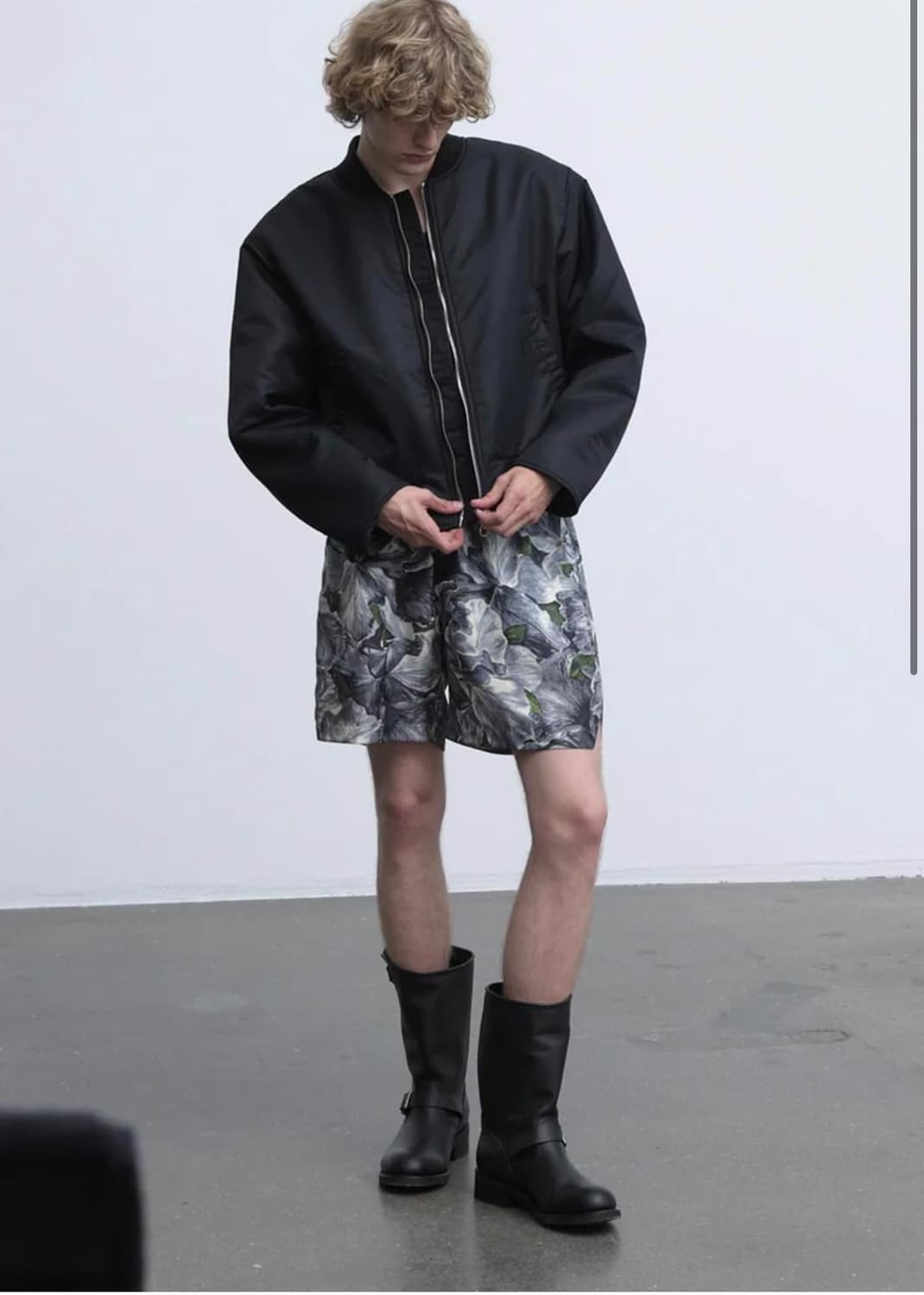 썬플라워 봄버 블랙 52 상품이미지2