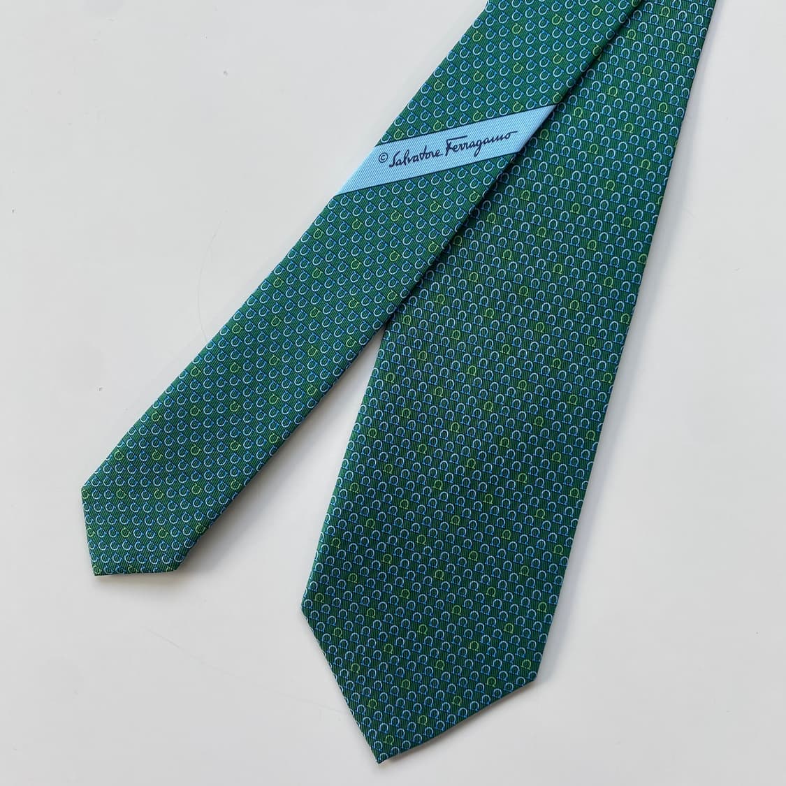 새상품급 신형 페레가모(Ferragamo) 모노그램 정품넥타이7.8cm 상품이미지1
