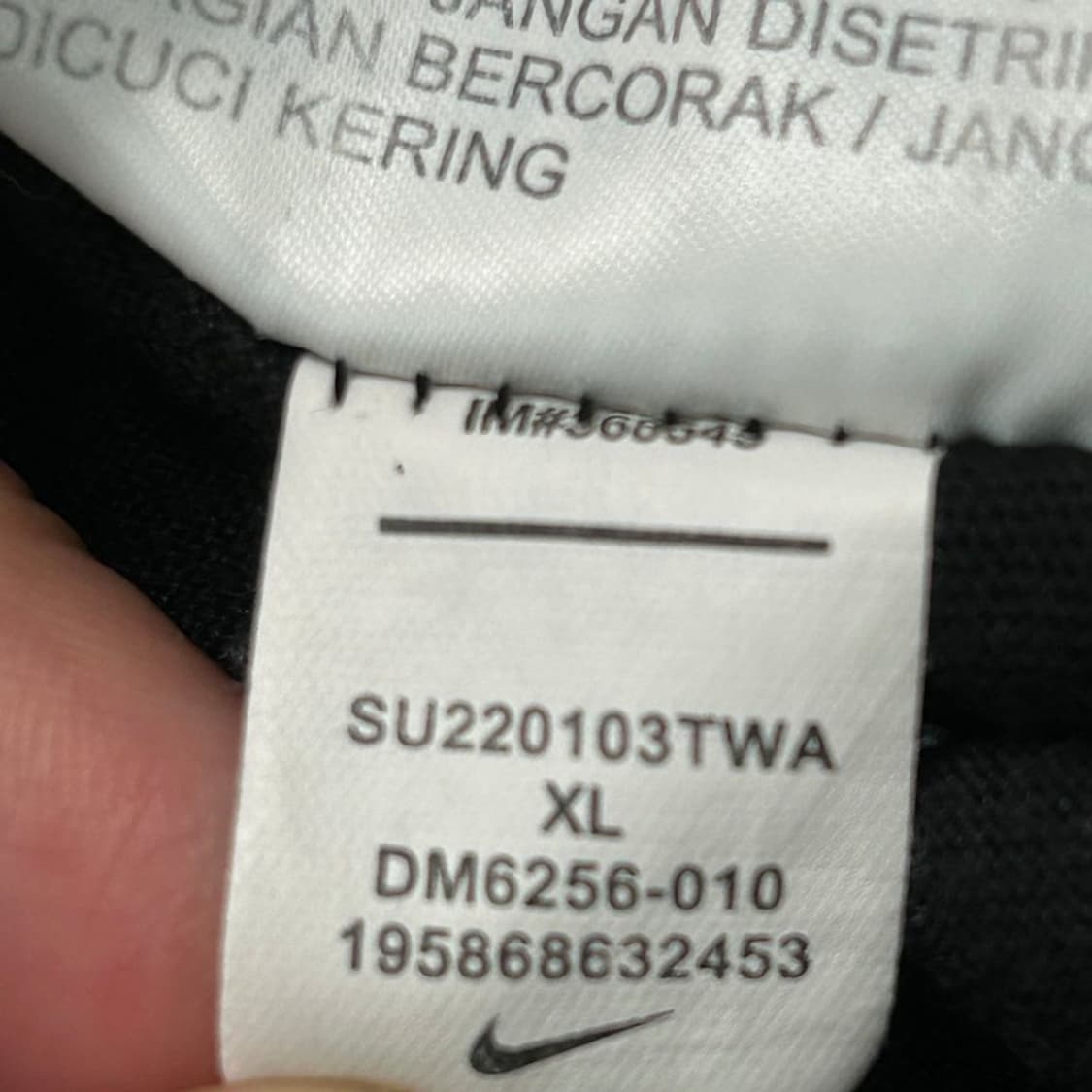 NIKE 드라이핏 크래픽 반팔티 블랙 XL 상품이미지9