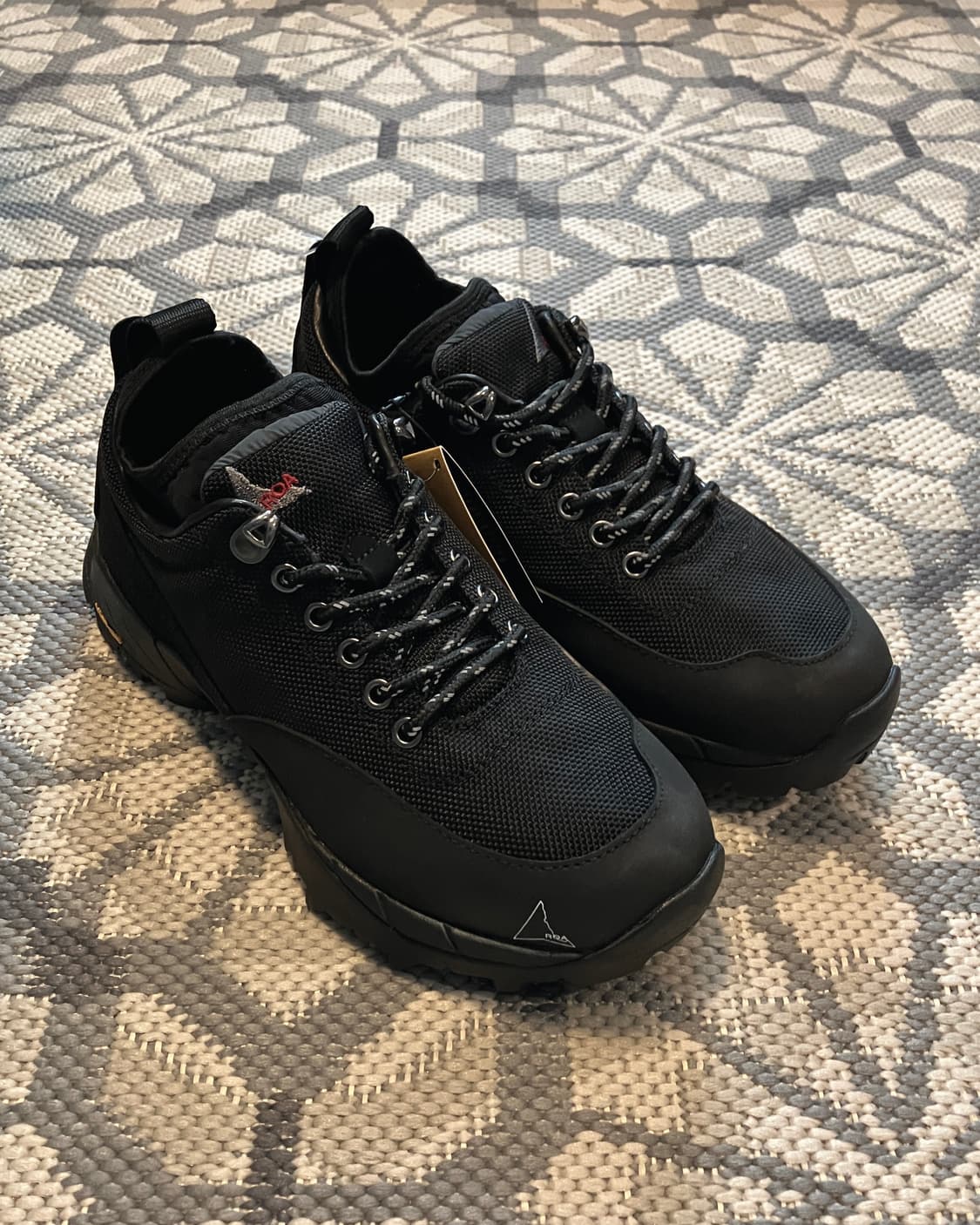 (230) 로아 하이킹 닐 블랙 상품이미지1