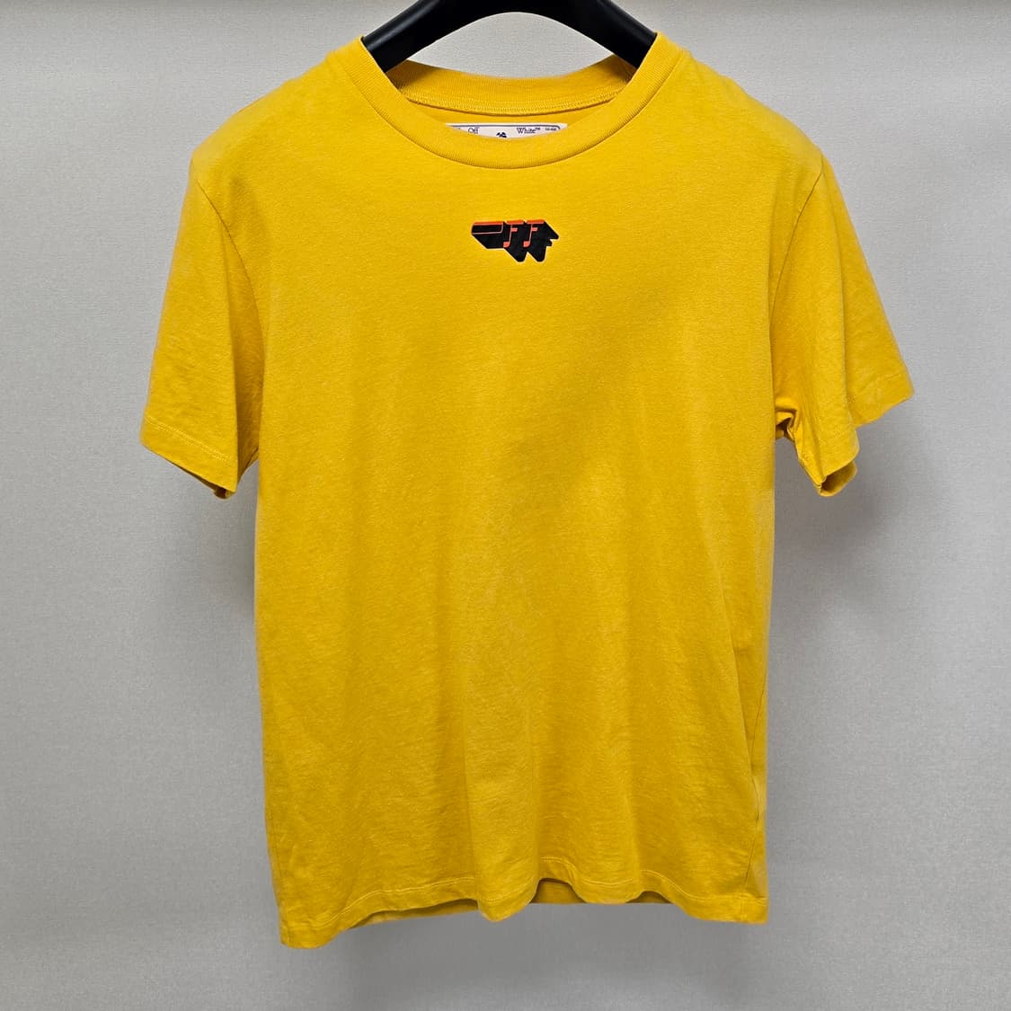 오프화이트 OFF 로고 반팔 티셔츠 s사이즈 95 판매 상품이미지1