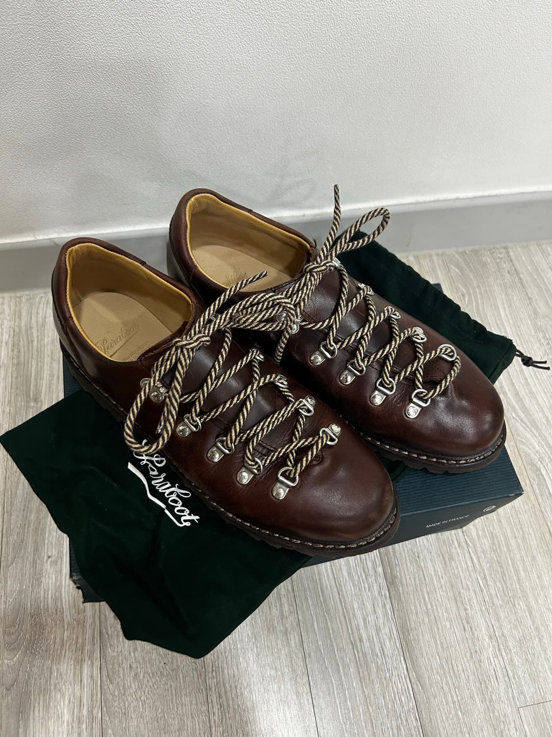 파라부트 클루사즈 마룬 상품이미지3