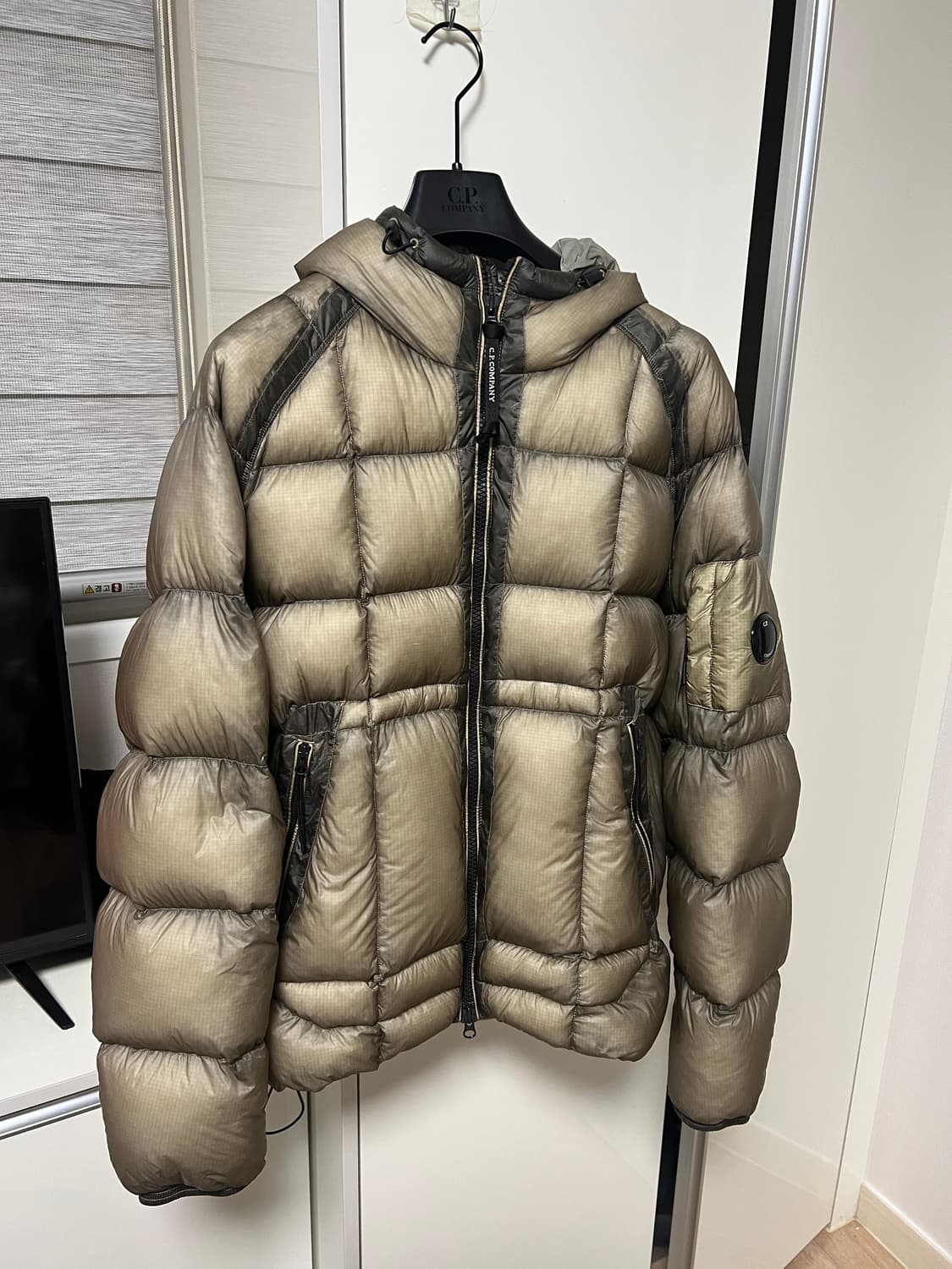 Cp컴퍼니 25 dd쉘 L사이즈 팝니다! 상품이미지2