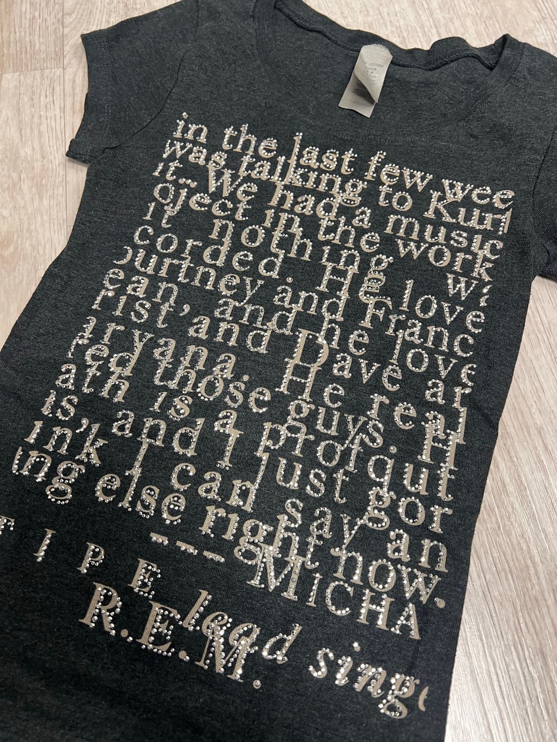 갸루 펑크 큐빅 쫄티 슬림핏 상품이미지1