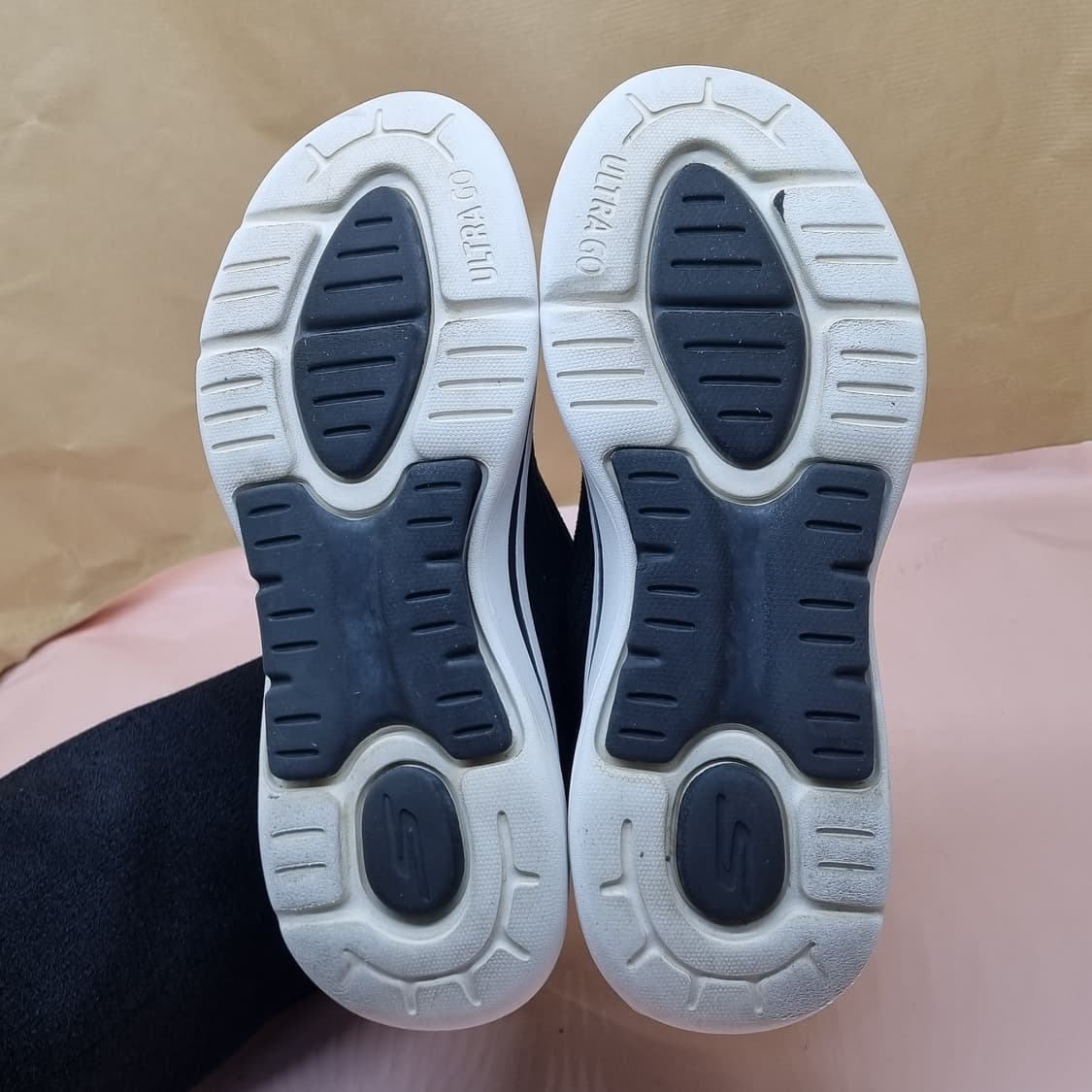 스케쳐스 고워크 아치핏 여성슬립온 235 상품이미지3