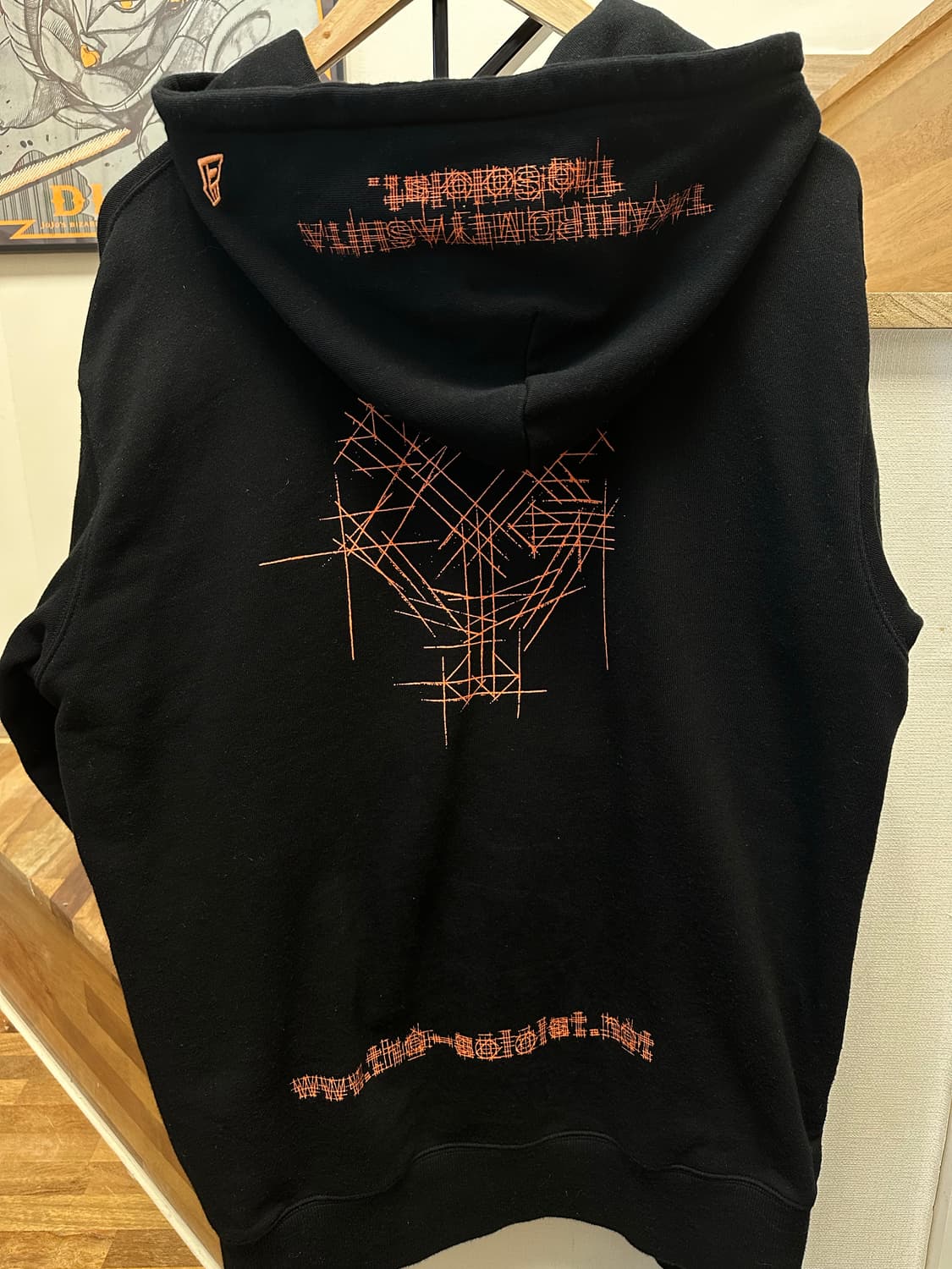 더 솔로이스트 x 뉴에라 후드티 상품이미지2