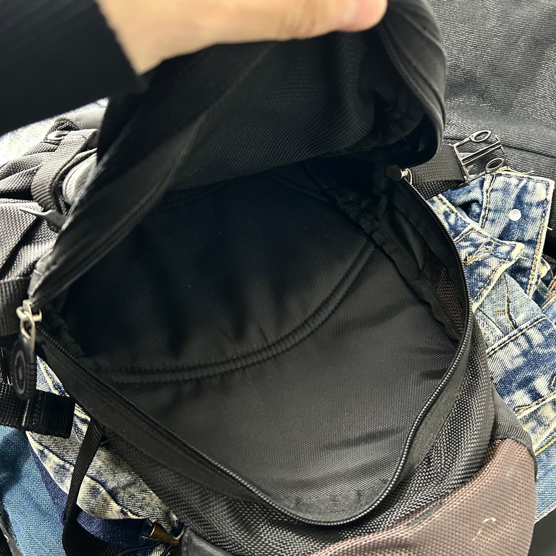 오클리 아이콘 미니 백팩 상품이미지6