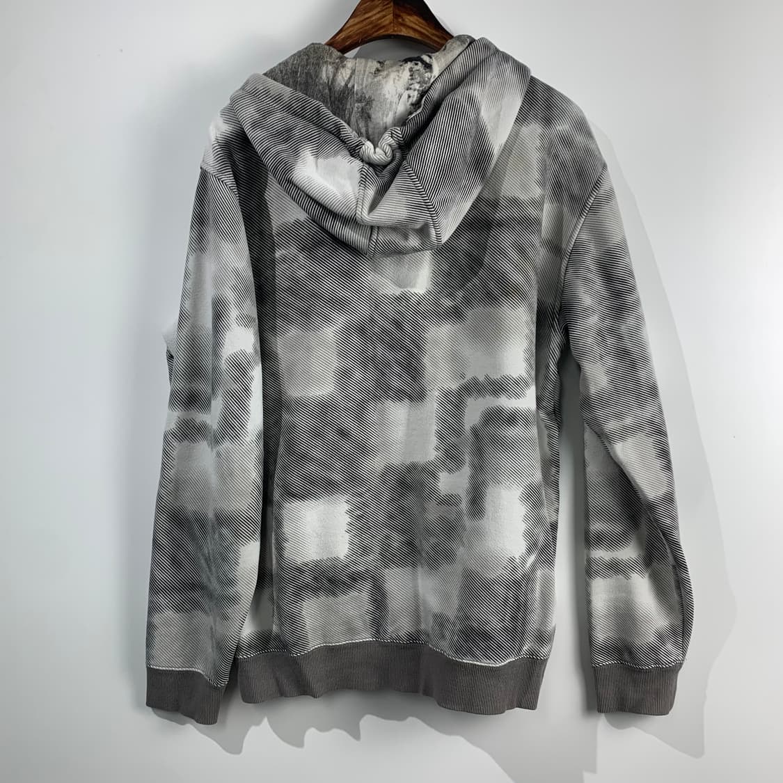 오클리 자수로고 스펠아웃 패턴 후드집업 상품이미지3