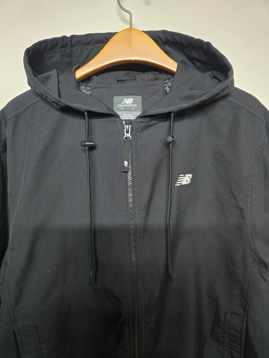 뉴발란스 후드 바람막이 블랙 XL 상품이미지2