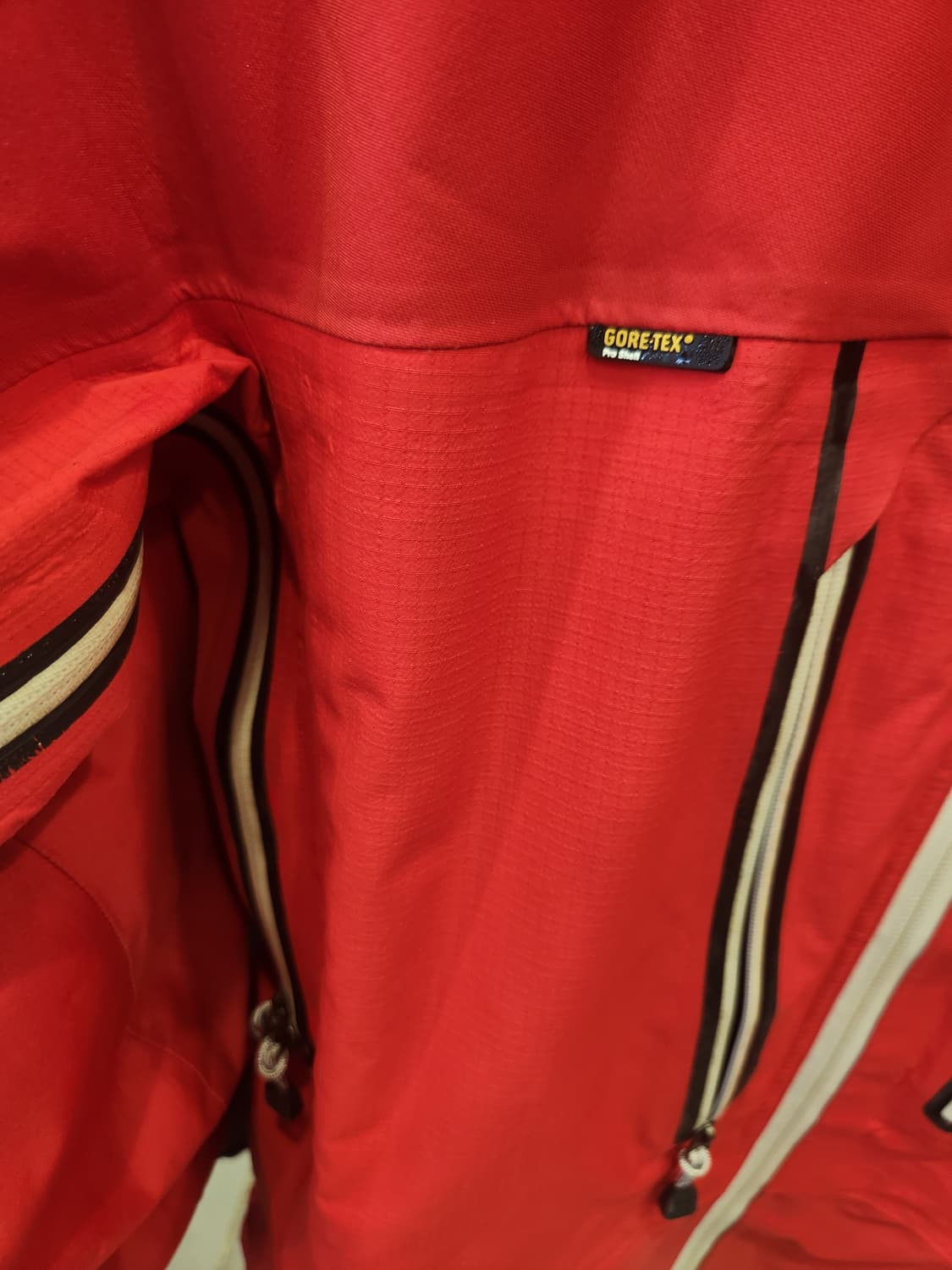 하글로프스 고어텍스 하드쉘 자켓 레드 등산/아웃도어 상품이미지2