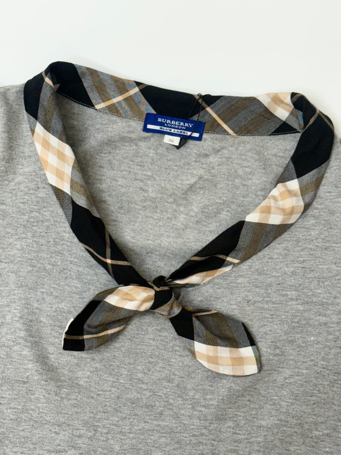 Burberry 버버리 노바체크 리본 퍼프 소매 반팔티   상품이미지2