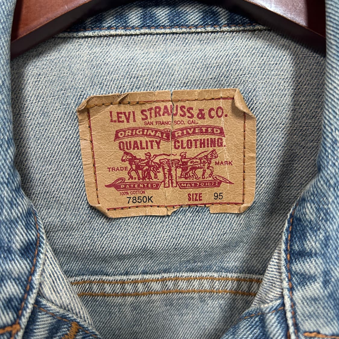 리바이스 레드탭 빈티지 중청 워싱 데님 트러커 자켓 상품이미지6