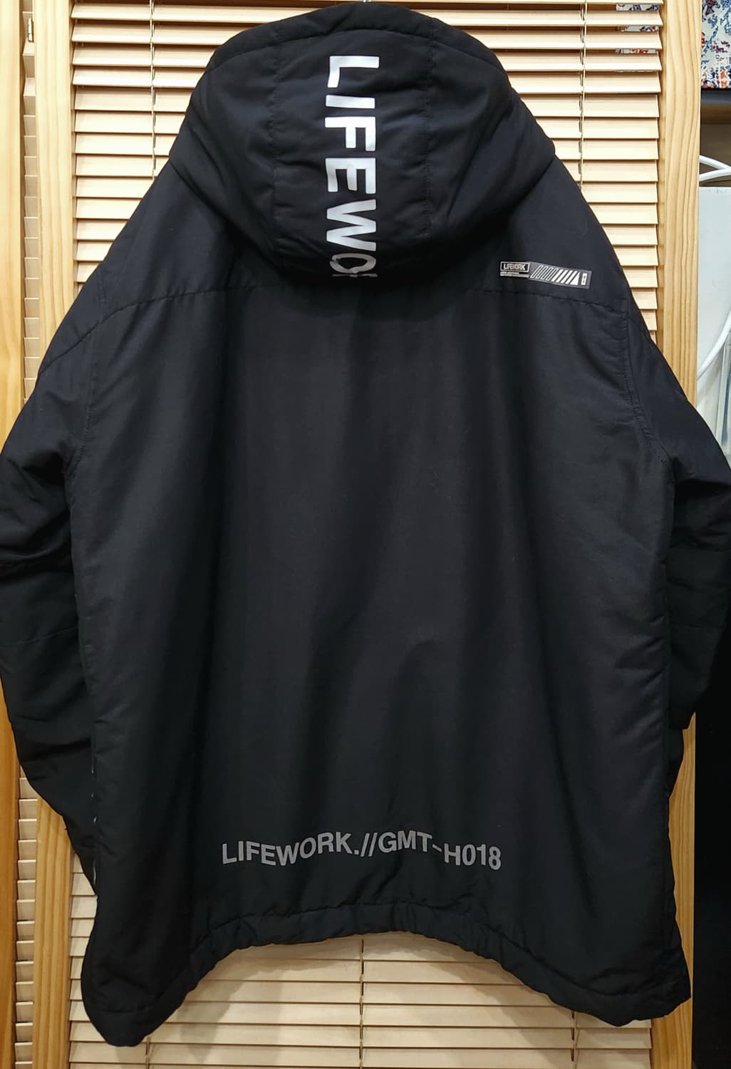 (새상품급)라이프워크 레터링 남성패딩 윈드브레이커 오버핏 상품이미지4