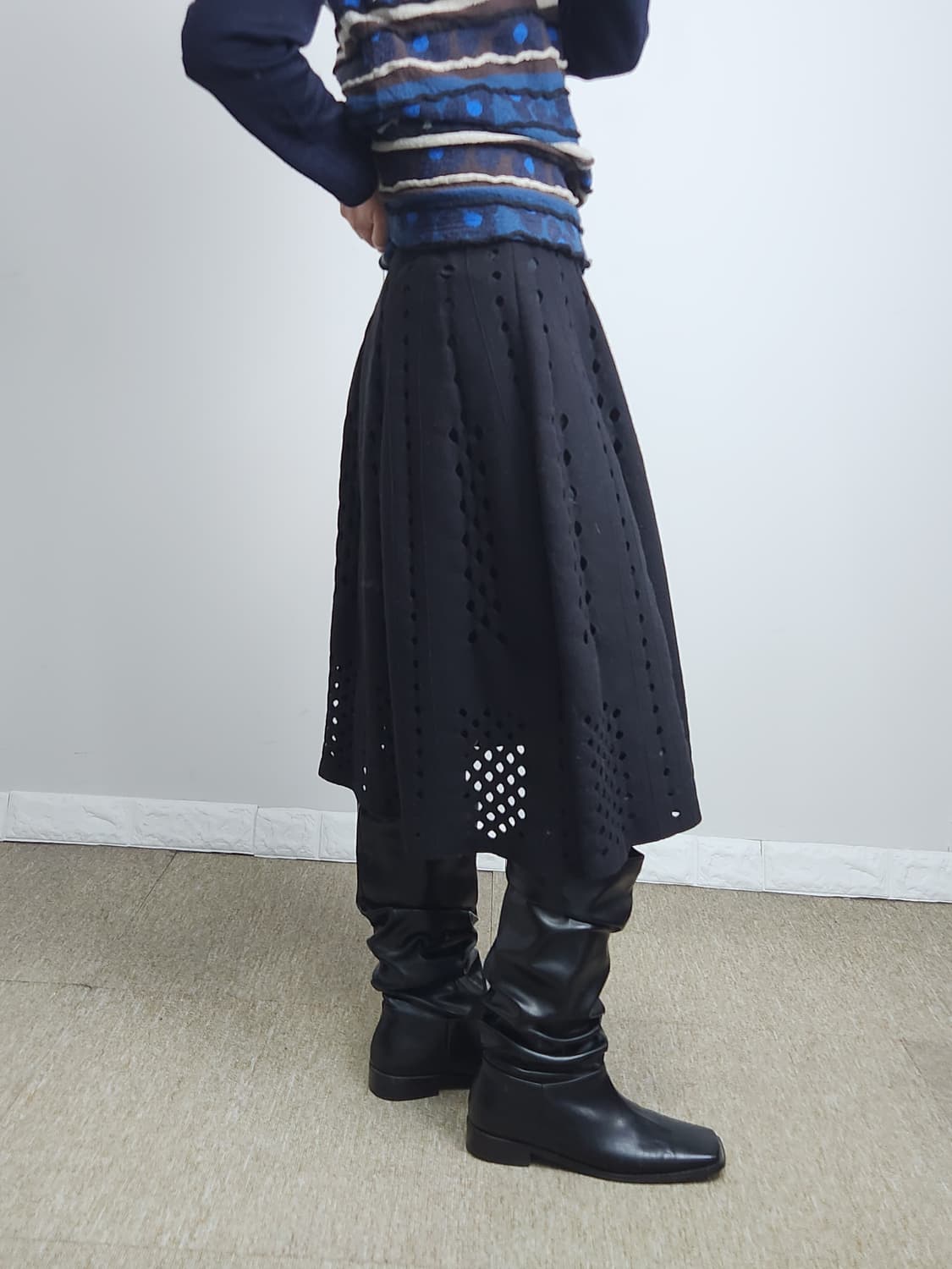 (오즈세컨)니트 펀칭 스커트 상품이미지4