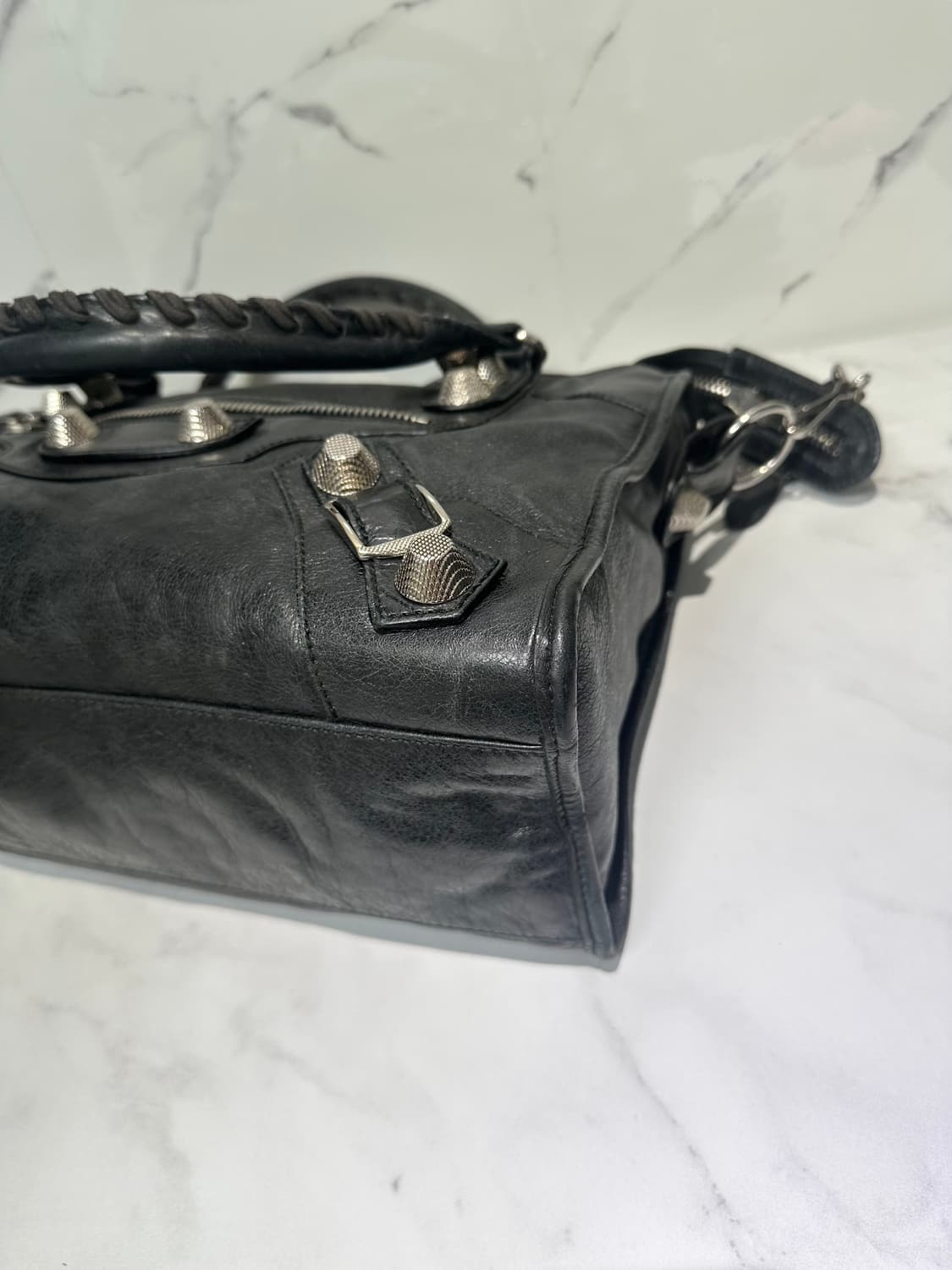 [A 정품] 발렌시아가 자이언트 시티 모터백 미디움 블랙 상품이미지8