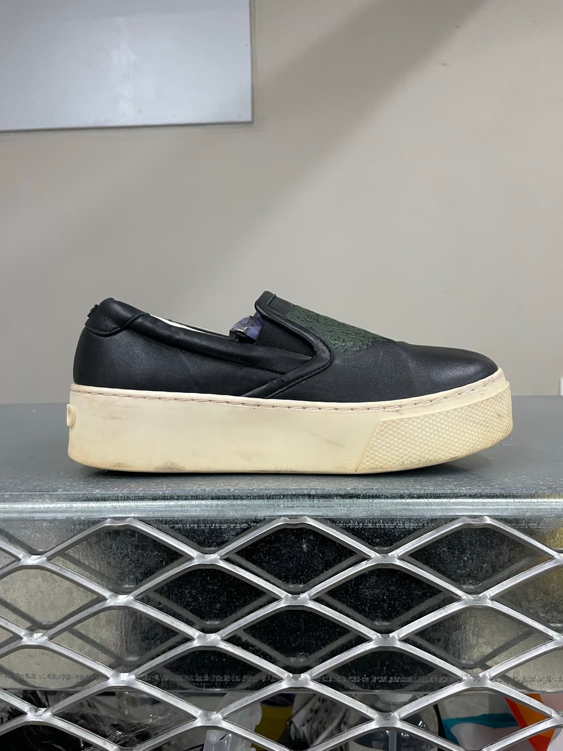 겐조 블랙 타이거 스웨이드 슬립온 35 상품이미지4