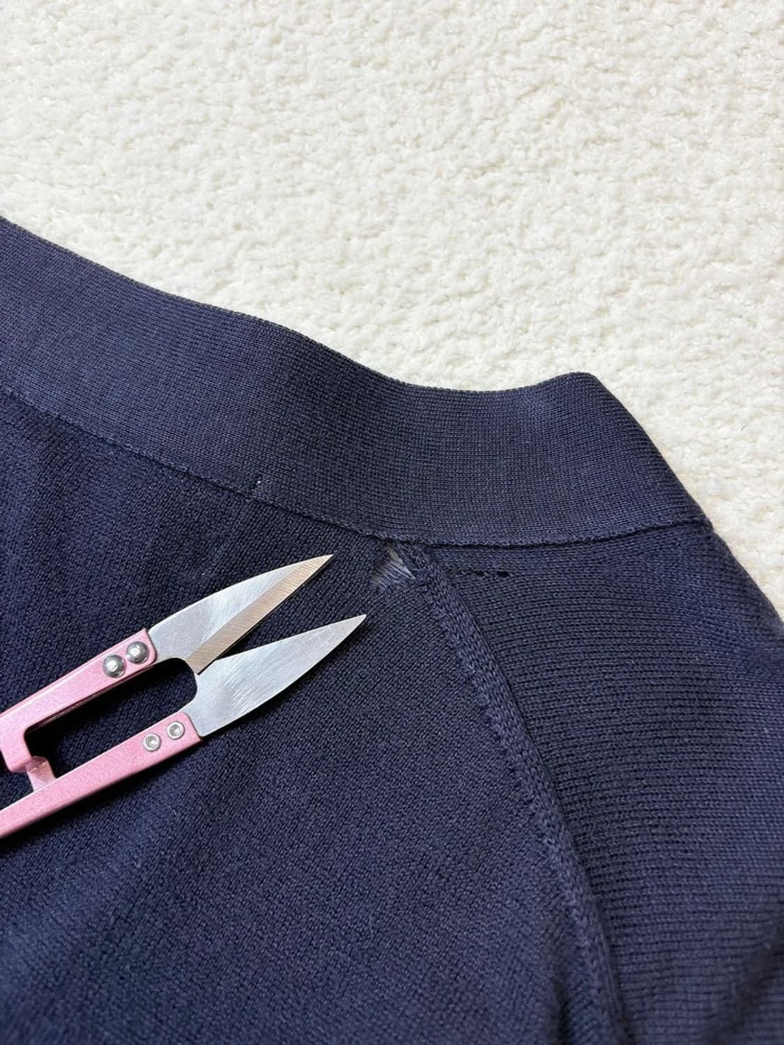 꼼데가르송 스몰 로고 니트 가디건 pn6160 상품이미지6