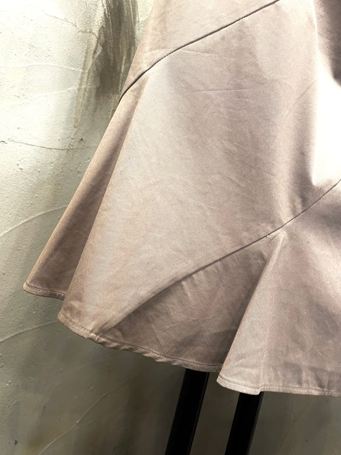 질샌더 나이론 면스판 도킹 플레어 스커트 55 상품이미지4