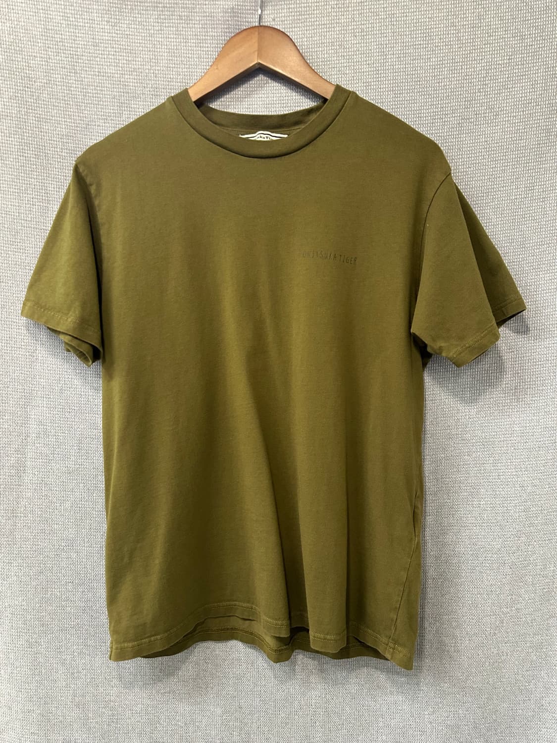 오니츠카 타이거 Onitsuka Tiger 카키 타이거 그래픽 티셔츠 상품이미지2