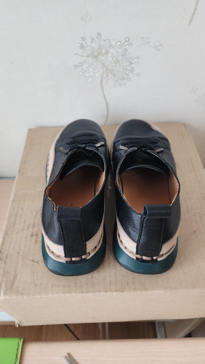 KOS 블랙 베이지 가죽 캐주얼 운동화 245 상품이미지3