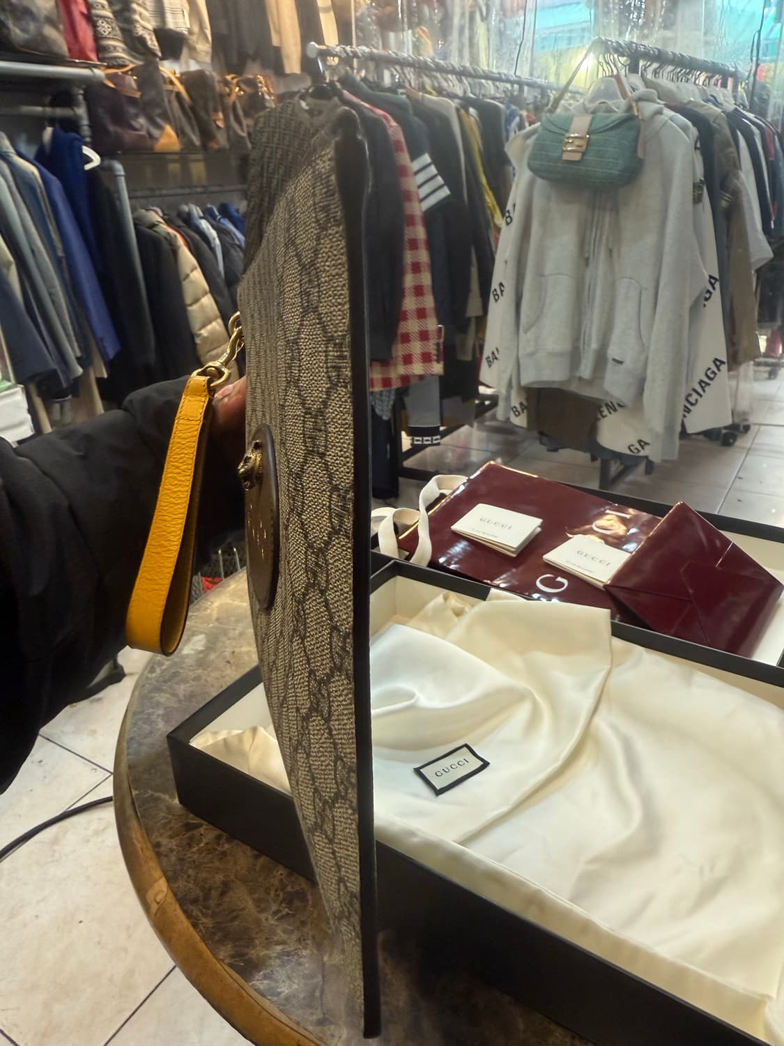 정품 구찌 네오 클러치 팝니다 상품이미지2