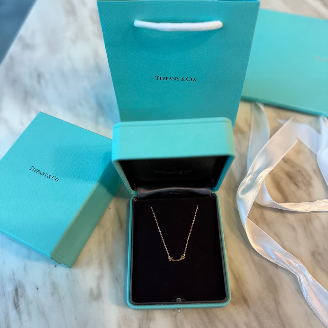 티파니 T 스마일 미니 목걸이 18K 로즈골드 상품이미지2