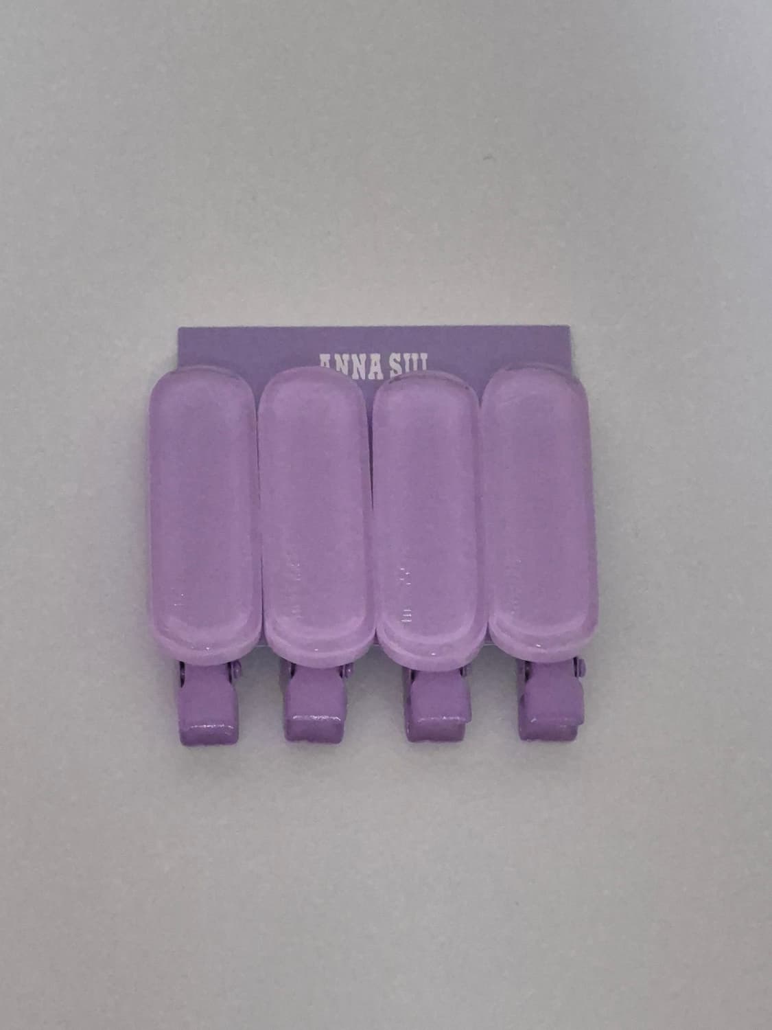 안나수이 로고 헤어핀 보라색 상품이미지3