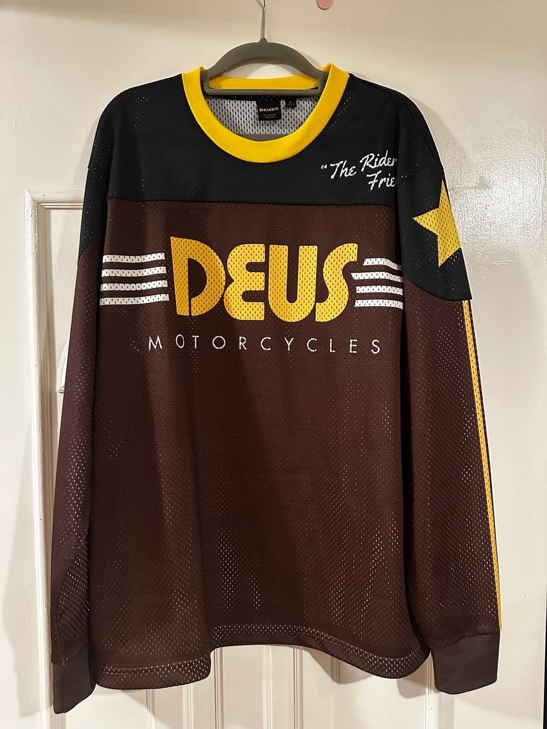 DEUS 메쉬티 상품이미지1