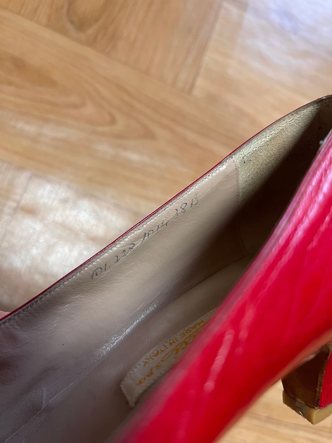 구찌 빈티지 레트로 80s 레드 키튼힐 38 상품이미지7