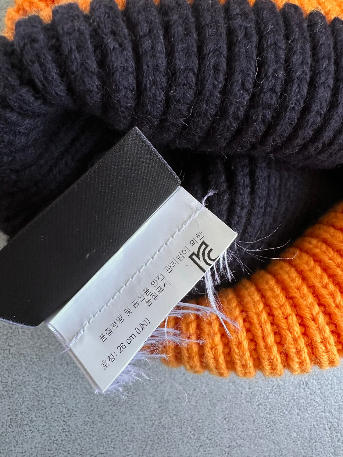 몽클레어 1952 빅로고 립드 비니 상품이미지6