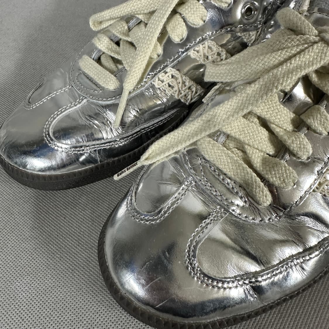 아디다스 x 웨일스 보너 삼바 실버 메탈릭 상품이미지4