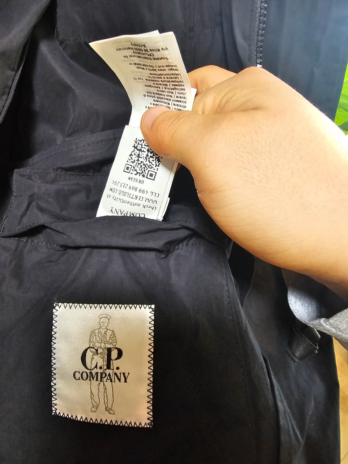 하이넥 씨피컴퍼니 자켓 팔아요 100사이즈 블랙 상품이미지10