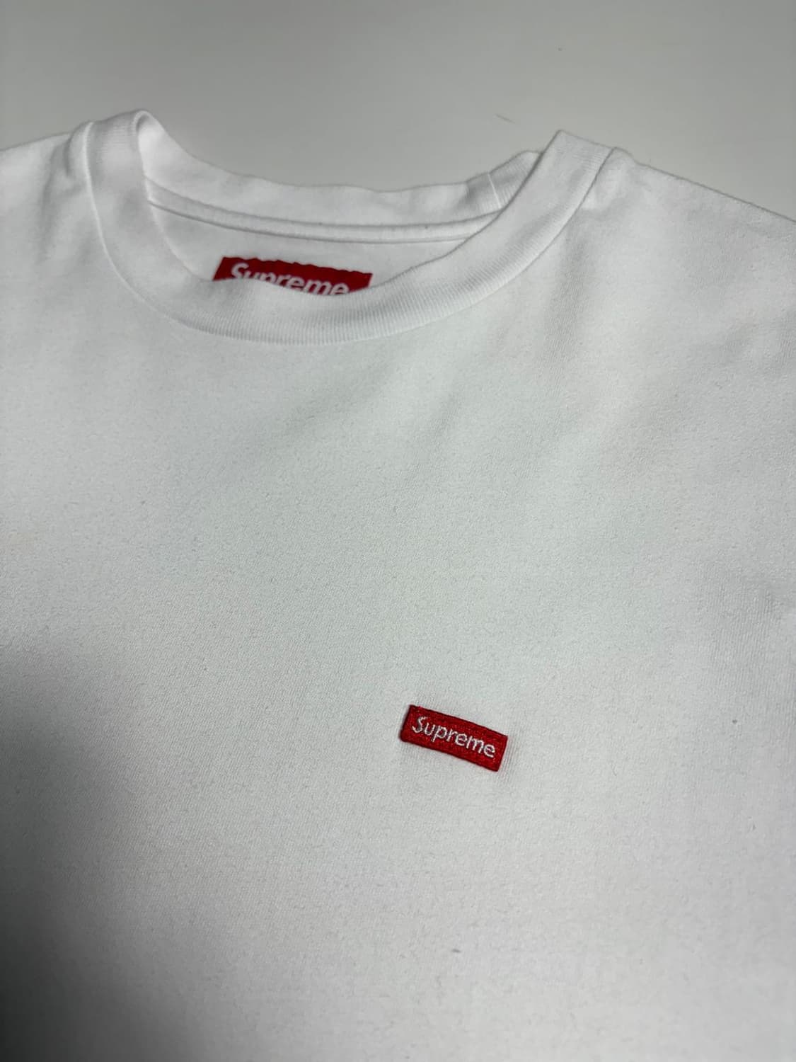 슈프림 Supreme 스몰 박스 로고 코튼 반팔 티셔츠 R2329 상품이미지3