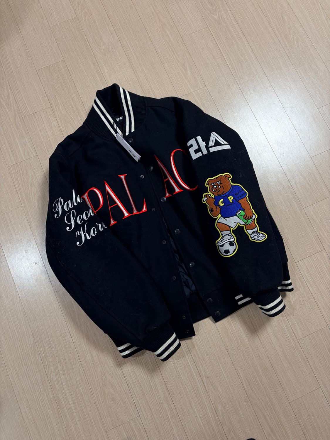 palace seoul varsity jacket 상품이미지1