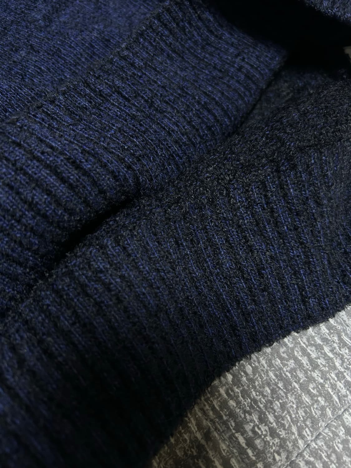 cp company 50(100-105) 니트 팝니다. 상품이미지5