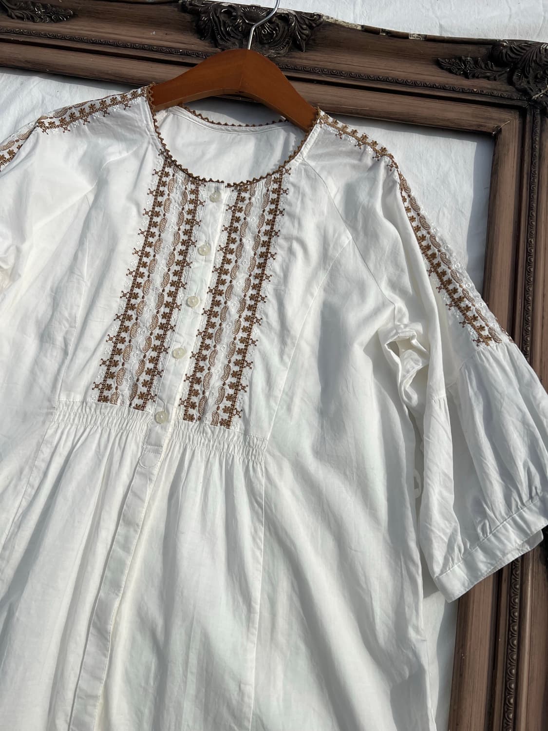 화이트 레이스 카라 블라우스 상품이미지2