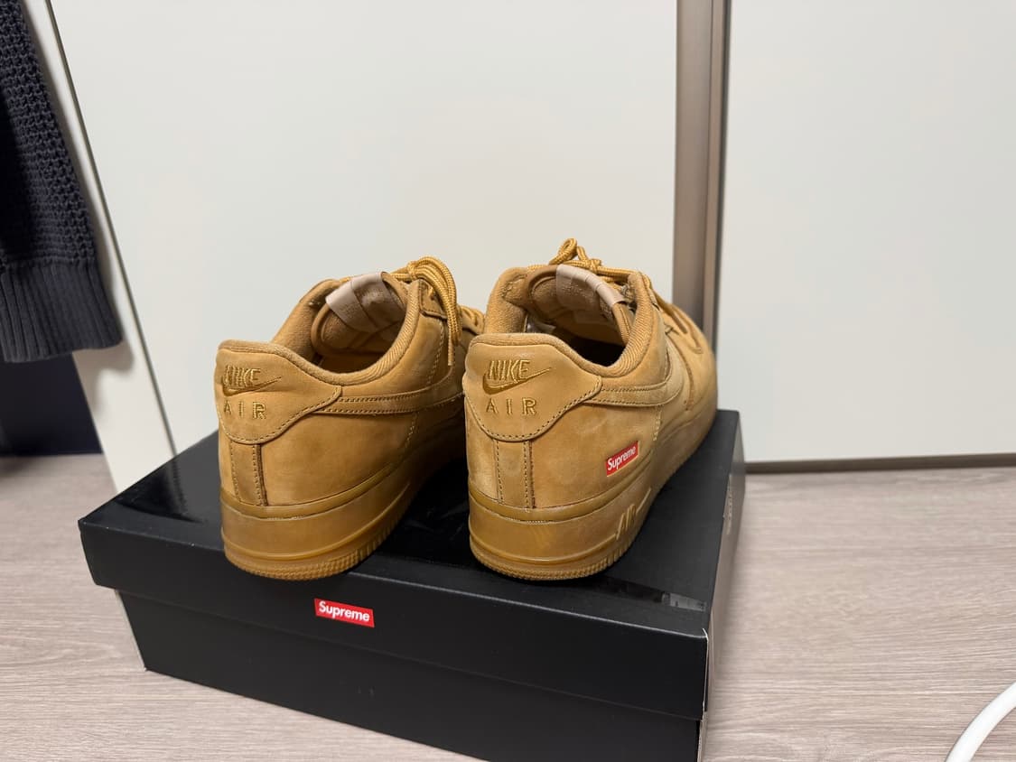 슈프림 x 나이키 된장포스 에어포스 245 상품이미지3