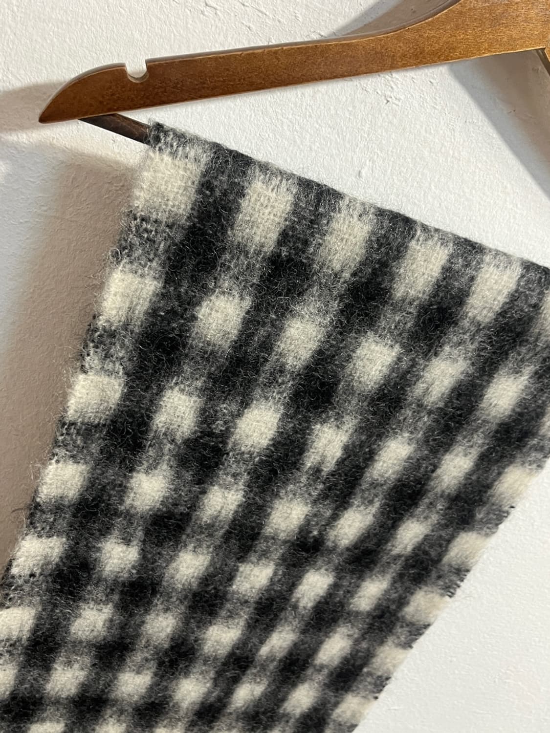 미샤 울 체크 머플러 상품이미지2